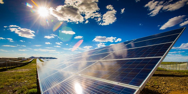 Ясний час для альтернативної енергетики: вигідно продавати енергію сонця допоможе наш бізнес-план